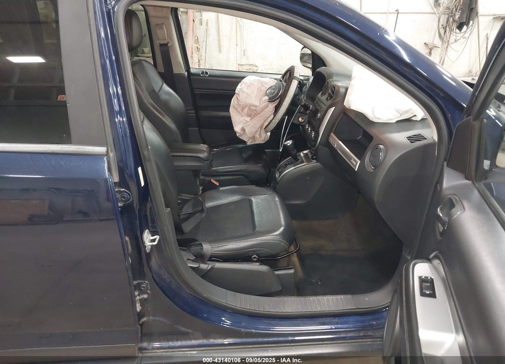 2014 JEEP COMPASS VIN: 1C4NJDEB7ED521026