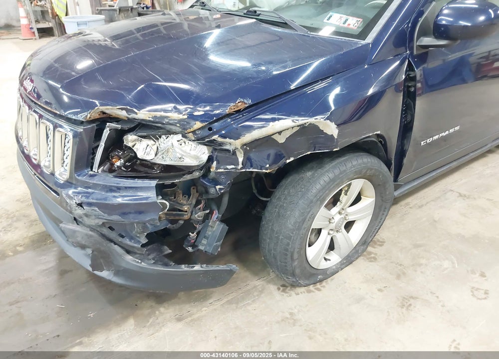 2014 JEEP COMPASS VIN: 1C4NJDEB7ED521026