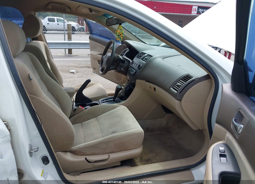 2005 HONDA ACCORD 2.4 LX VIN: 1HGCM56465A118582