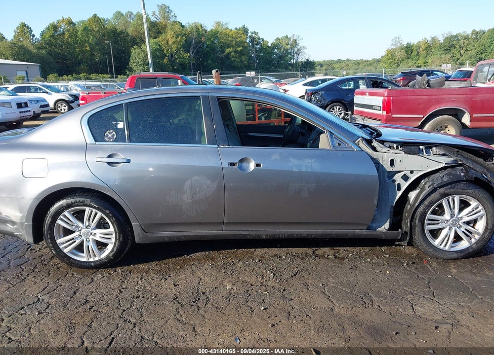 2015 INFINITI Q40 VIN: JN1CV6ARXFM650621