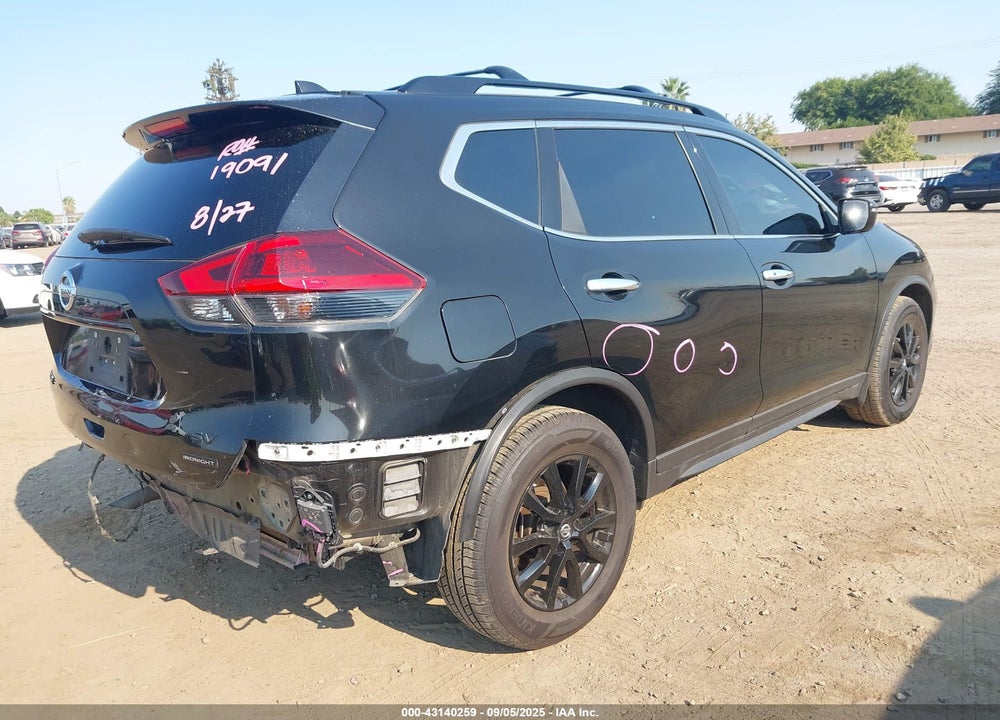 2018 NISSAN ROGUE VIN: 5N1AT2MT9JC770236