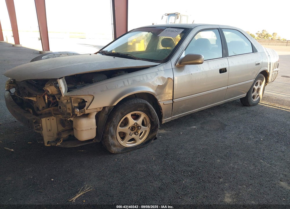 1998 TOYOTA CAMRY LE VIN: JT2BG22KXW0237675