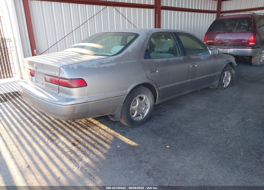 1998 TOYOTA CAMRY LE VIN: JT2BG22KXW0237675