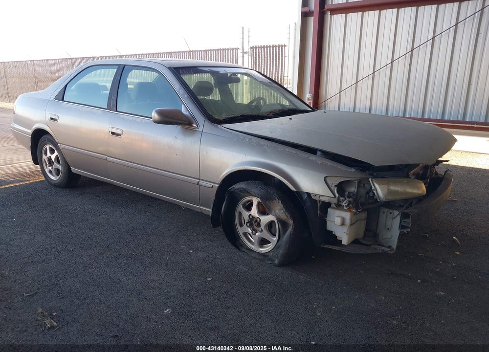 1998 TOYOTA CAMRY LE VIN: JT2BG22KXW0237675