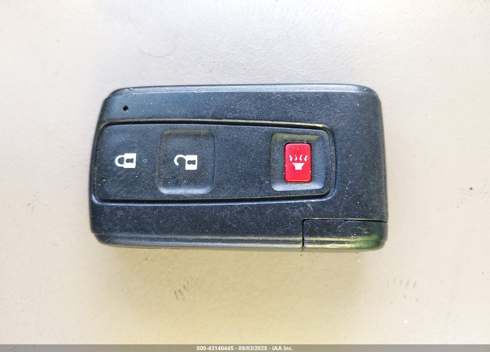 2005 TOYOTA PRIUS VIN: JTDKB20UX53057653