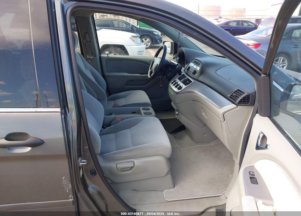 2008 HONDA ODYSSEY LX VIN: 5FNRL38238B050474