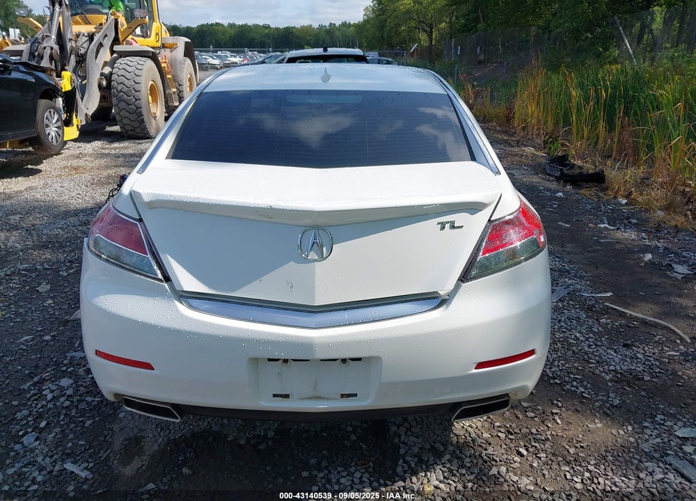 2013 ACURA TL VIN: 19UUA8F22DA004123