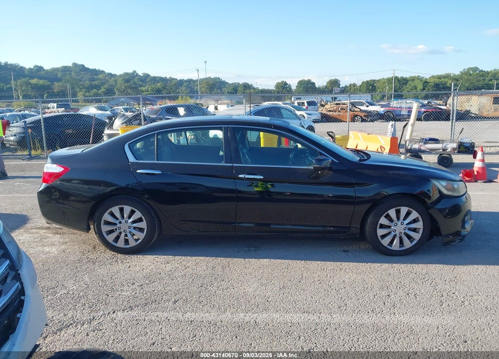 2013 HONDA ACCORD VIN: 1HGCR2F8XDA118540