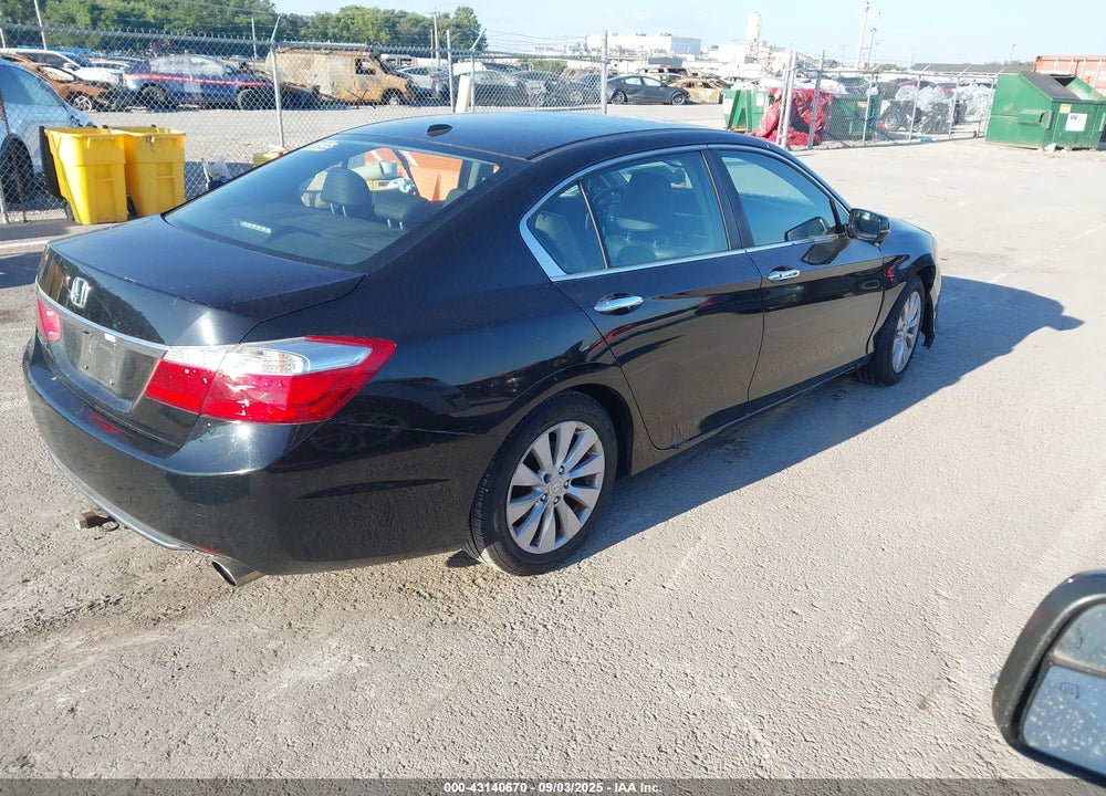 2013 HONDA ACCORD VIN: 1HGCR2F8XDA118540