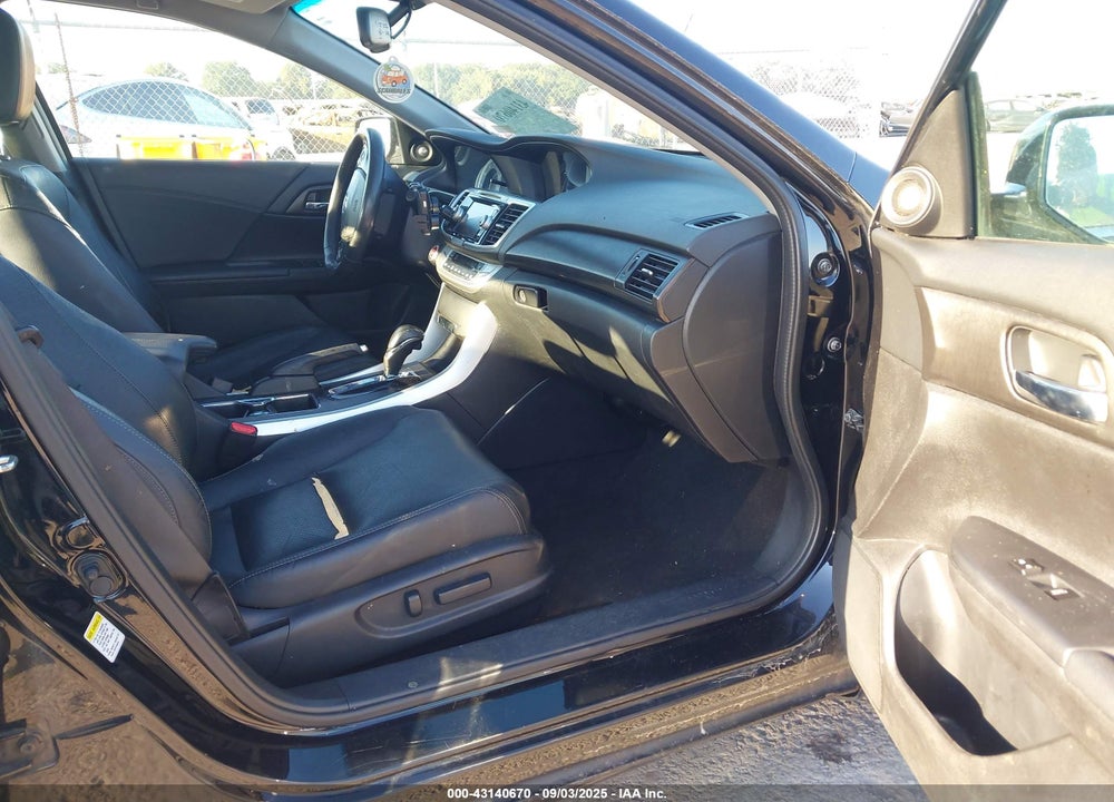 2013 HONDA ACCORD VIN: 1HGCR2F8XDA118540