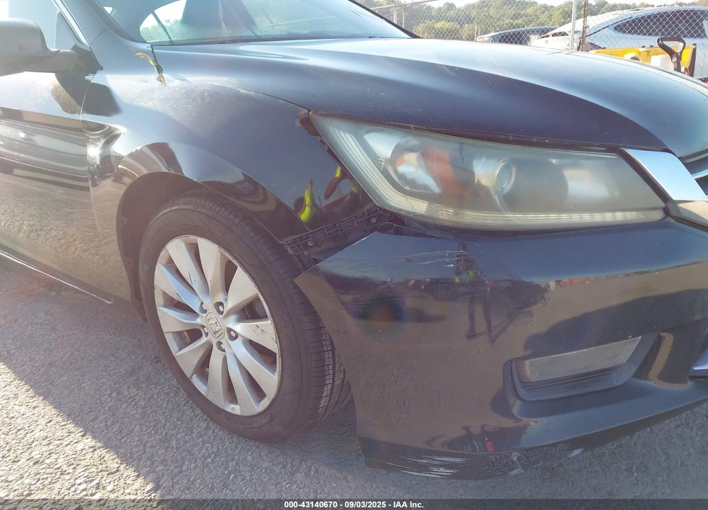 2013 HONDA ACCORD VIN: 1HGCR2F8XDA118540