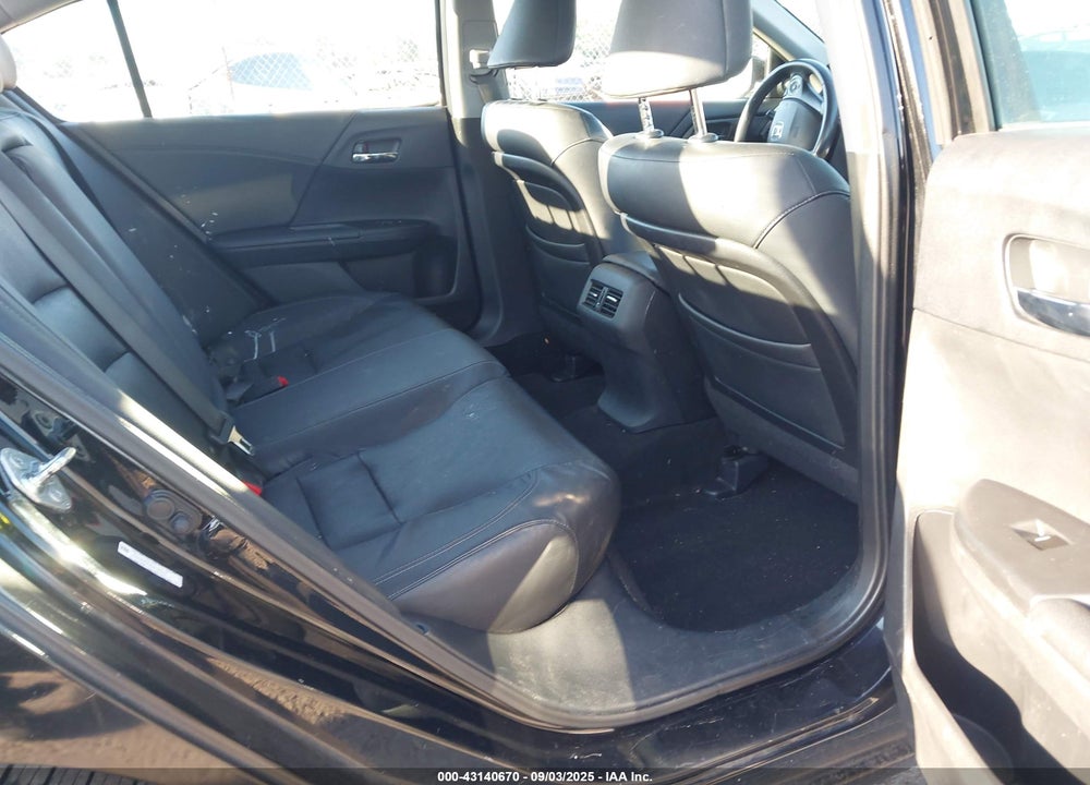 2013 HONDA ACCORD VIN: 1HGCR2F8XDA118540