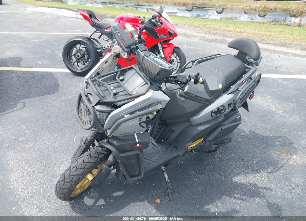 2024 TZTC SCOOTER VIN: HZ2TCDL43R1002389