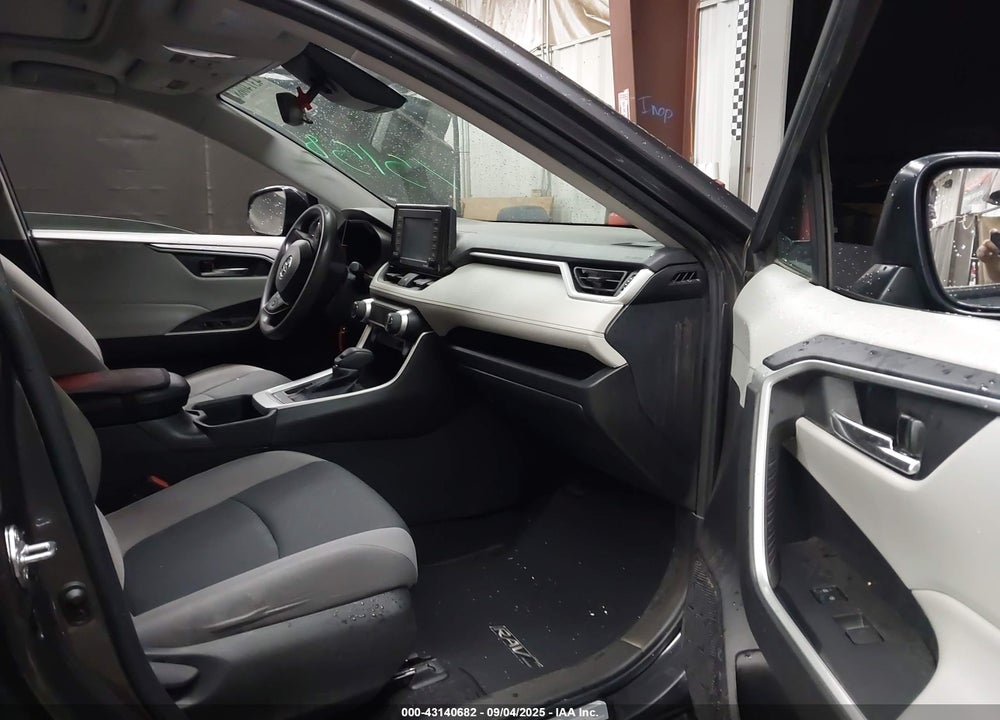 2022 TOYOTA RAV4 VIN: 2T3W1RFV3NC196728