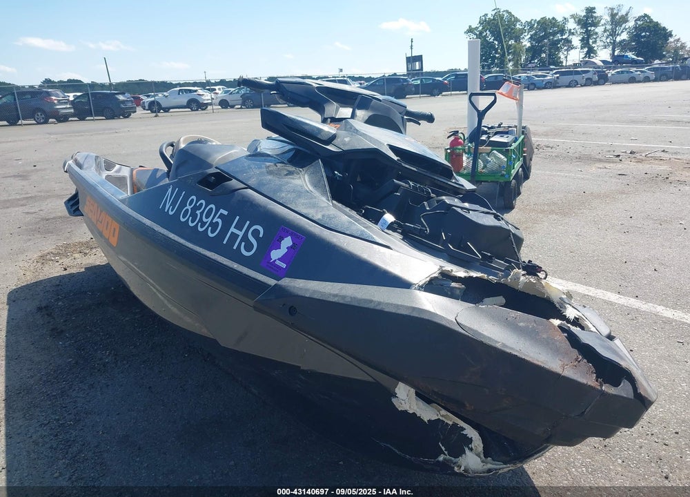 2022 SEADOO --- VIN: YDVC1624G222
