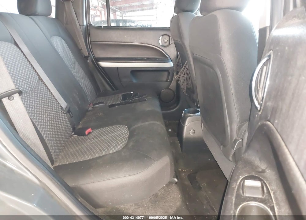 2009 CHEVROLET HHR LT VIN: 3GNCA23B29S605170