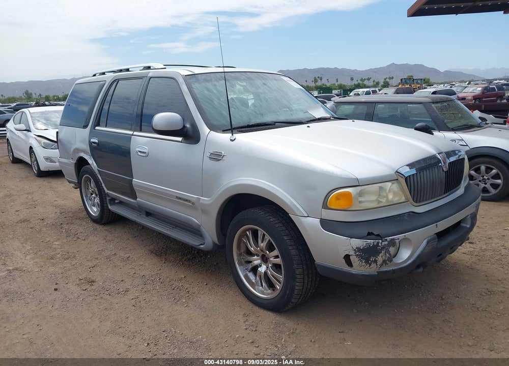 1998 LINCOLN NAVIGATOR VIN: 5LMPU28LXWLJ31143