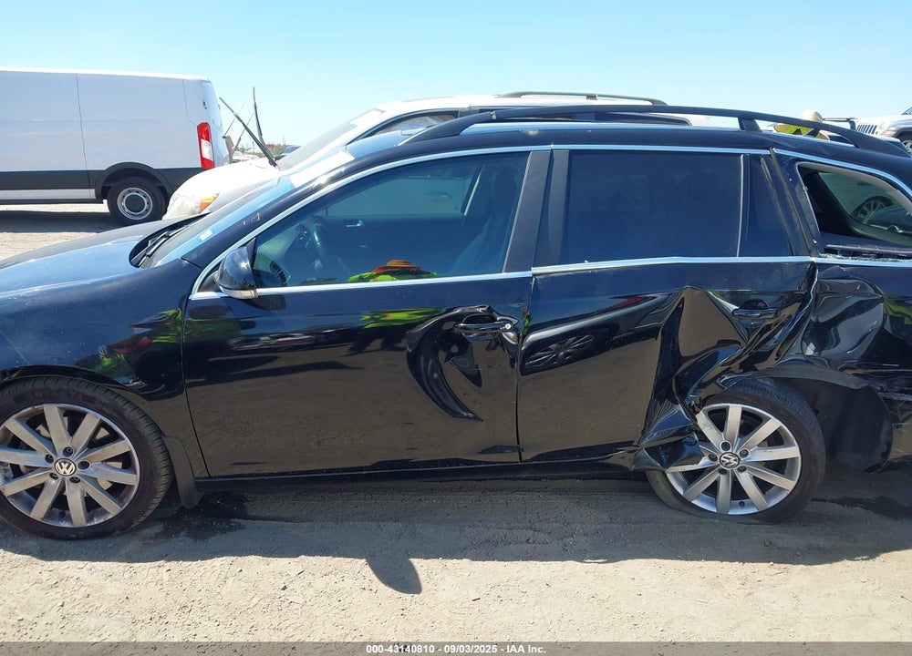 2014 VOLKSWAGEN JETTA VIN: 3VWPL7AJ4EM608904