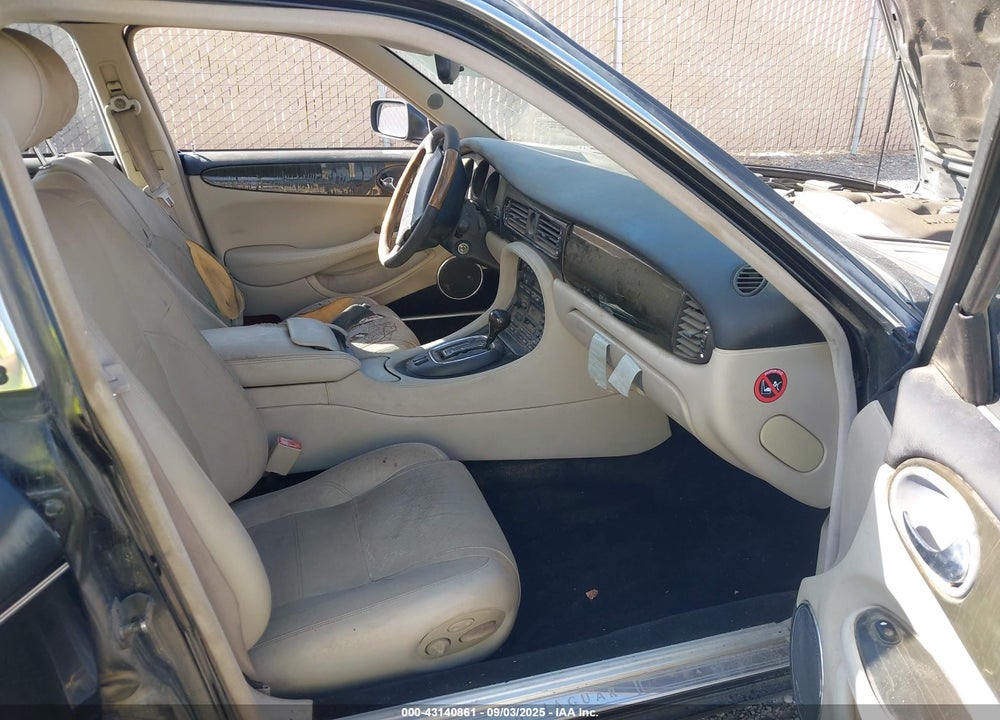 1998 JAGUAR XJR VIN: SAJPX184XWC848838