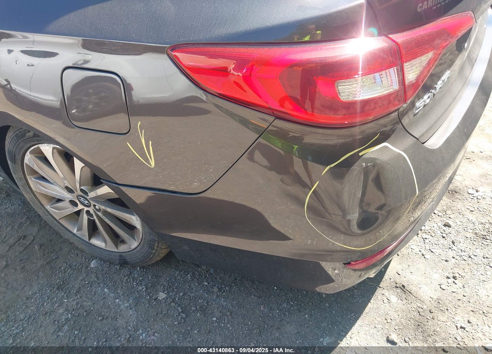 2016 HYUNDAI SONATA VIN: 5NPE34AF4GH425693