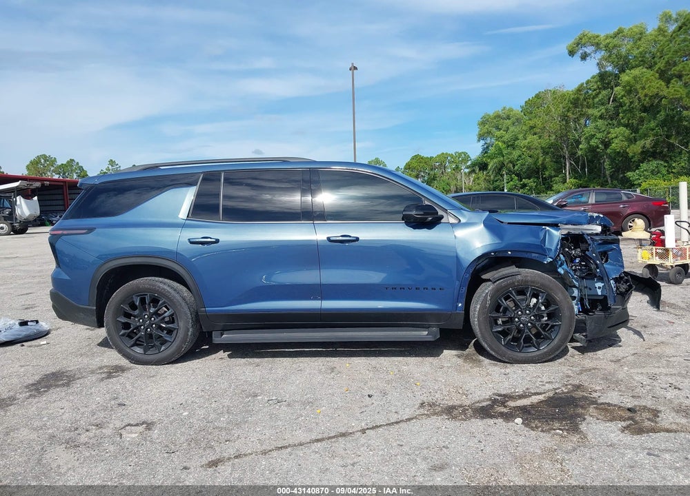 2024 CHEVROLET TRAVERSE FWD LT VIN: 1GNERGKS3RJ220332