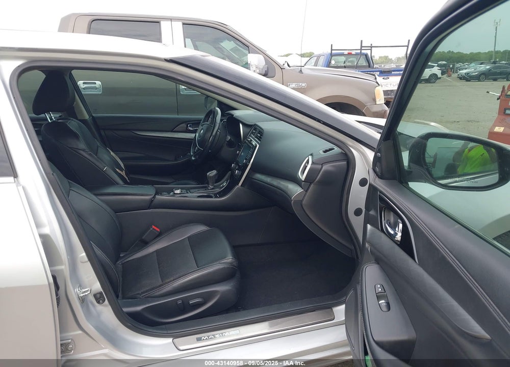 2017 NISSAN MAXIMA VIN: 1N4AA6AP5HC453577