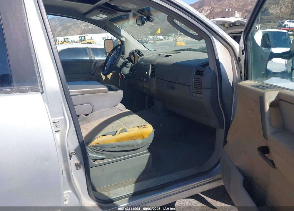 2004 NISSAN TITAN SE VIN: 1N6AA07B24N559046