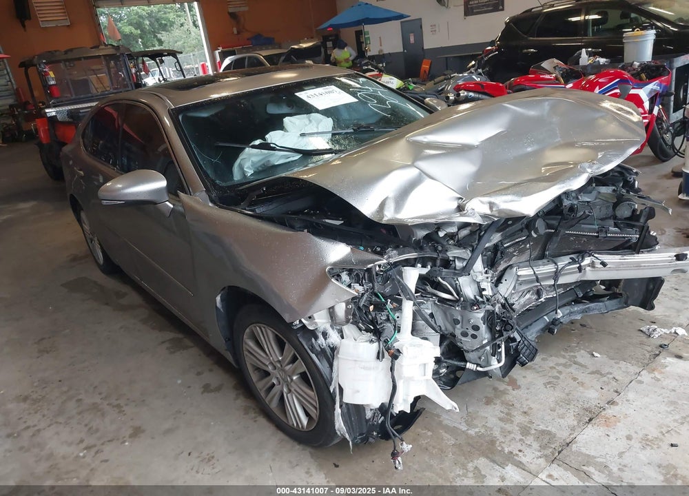 2015 LEXUS ES 350 VIN: JTHBK1GGXF2203243