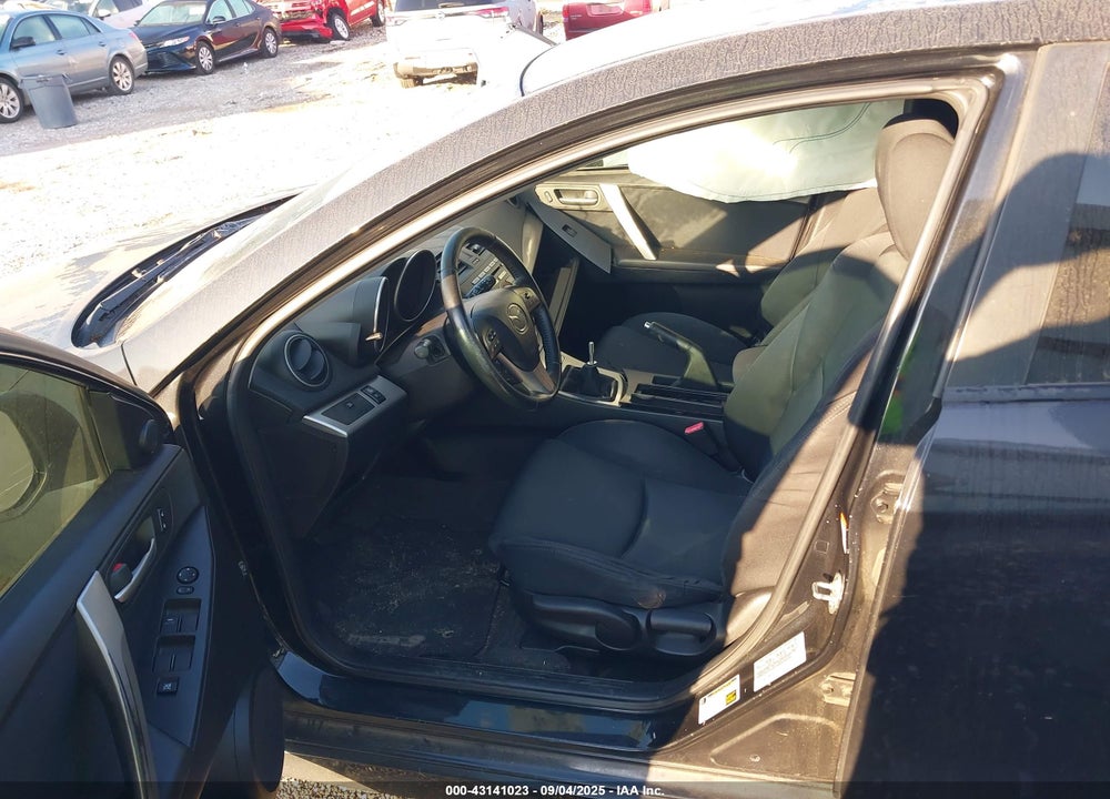 2011 MAZDA 3 S SPORT VIN: JM1BL1K52B1409838