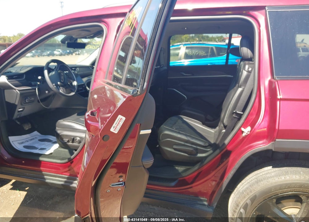 2023 JEEP GRAND CHEROKEE L VIN: 1C4RJKBG9P8104377
