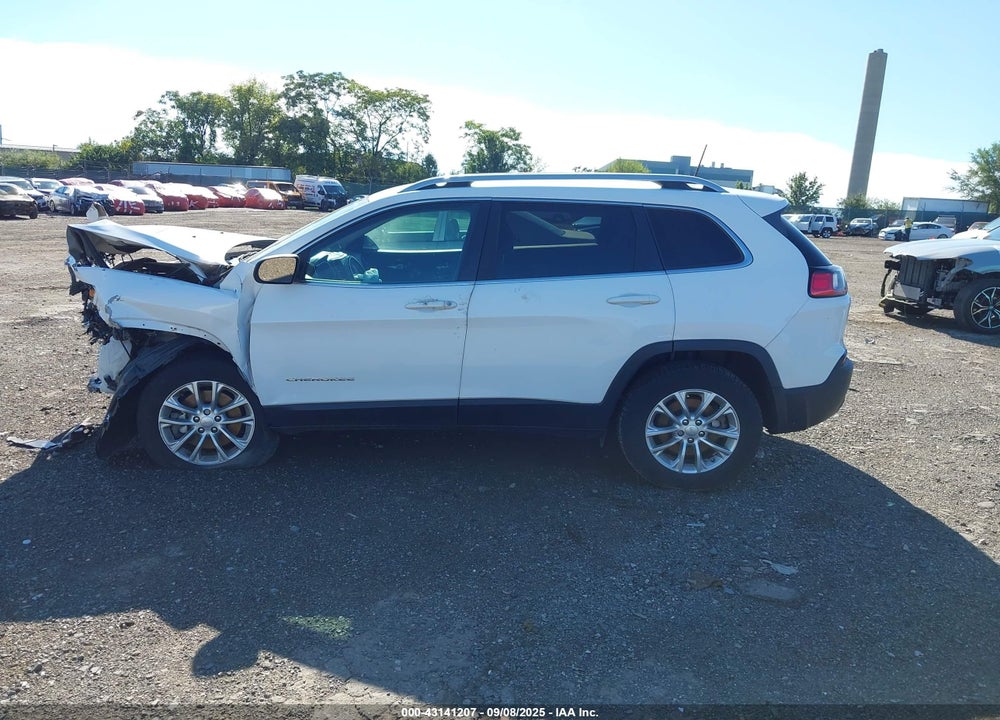2019 JEEP CHEROKEE LATITUDE 4X4 VIN: 1C4PJMCX5KD233735