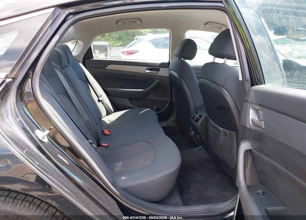 2018 HYUNDAI SONATA VIN: 5NPE34AF4JH714290