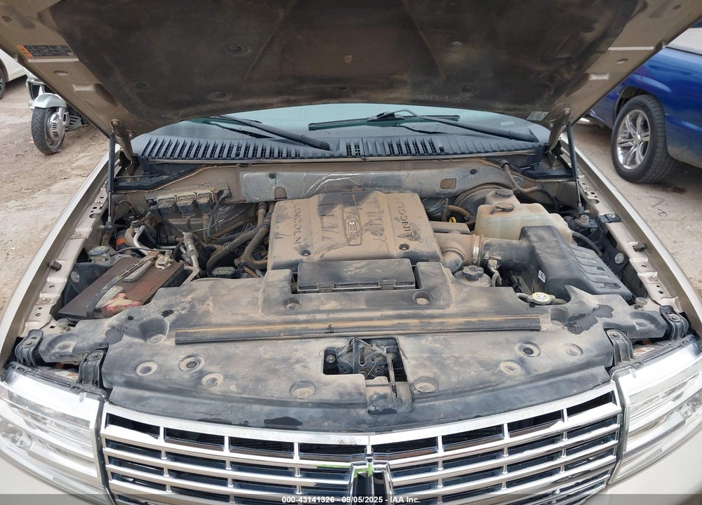 2014 LINCOLN NAVIGATOR VIN: 5LMJJ2H56EEL01887