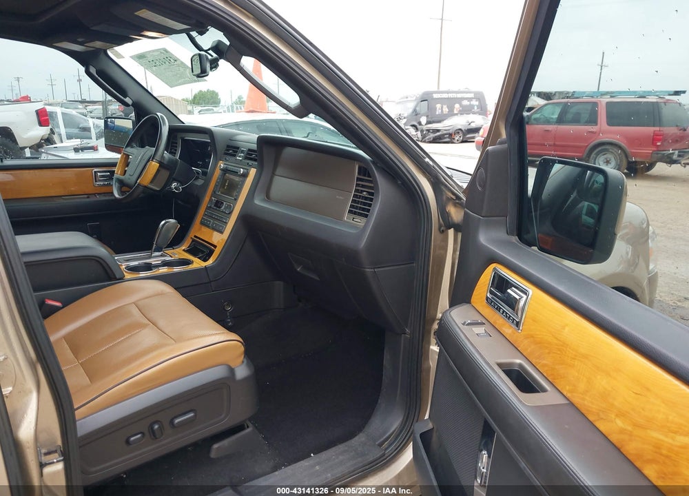 2014 LINCOLN NAVIGATOR VIN: 5LMJJ2H56EEL01887