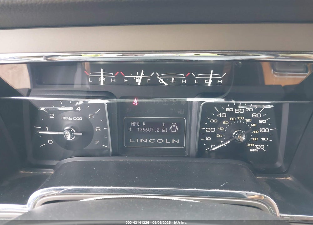 2014 LINCOLN NAVIGATOR VIN: 5LMJJ2H56EEL01887