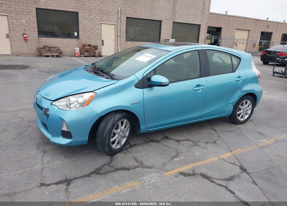 2013 TOYOTA PRIUS C THREE VIN: JTDKDTB39D1046528