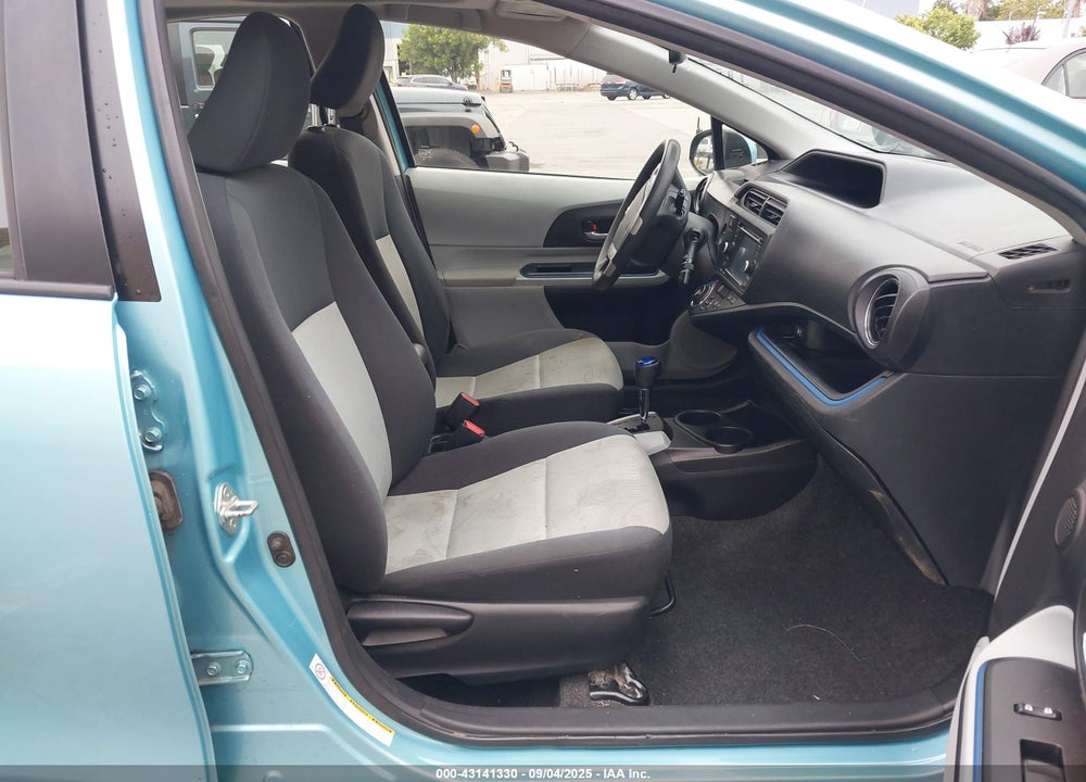 2013 TOYOTA PRIUS C THREE VIN: JTDKDTB39D1046528