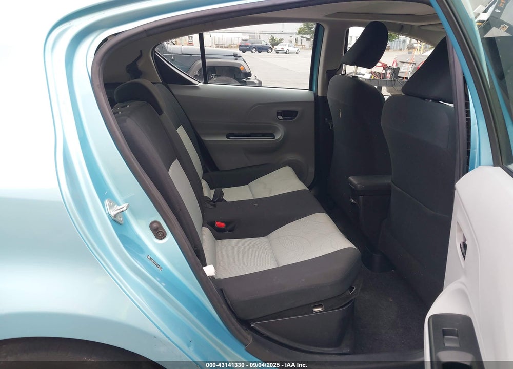 2013 TOYOTA PRIUS C THREE VIN: JTDKDTB39D1046528