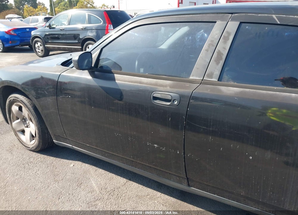2008 DODGE CHARGER VIN: 2B3KA43R28H326477