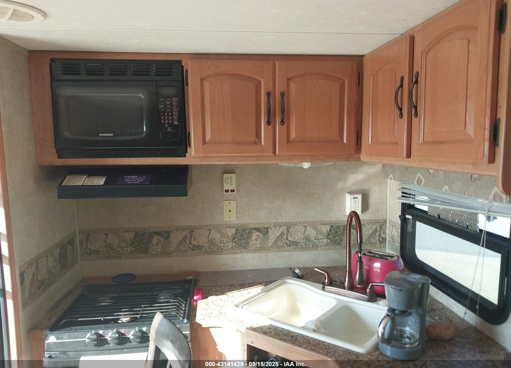 2008 KEYSTONE SPRINTER 242RKS VIN: 4YDT2422581532862