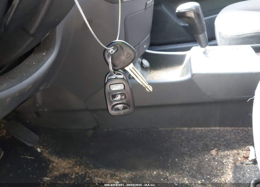2008 HYUNDAI ELANTRA VIN: KMHDU46D88U539070