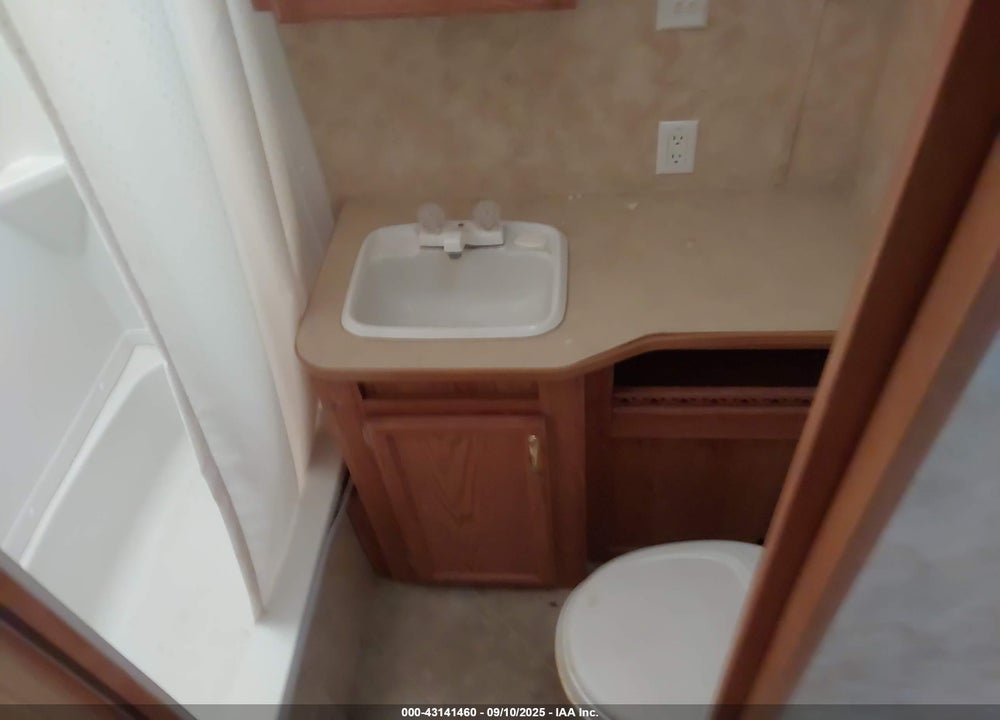 2006 JAYCO JAY FLIGHT TRAVEL TRAILER VIN: 1UJBJ02N061EU0501
