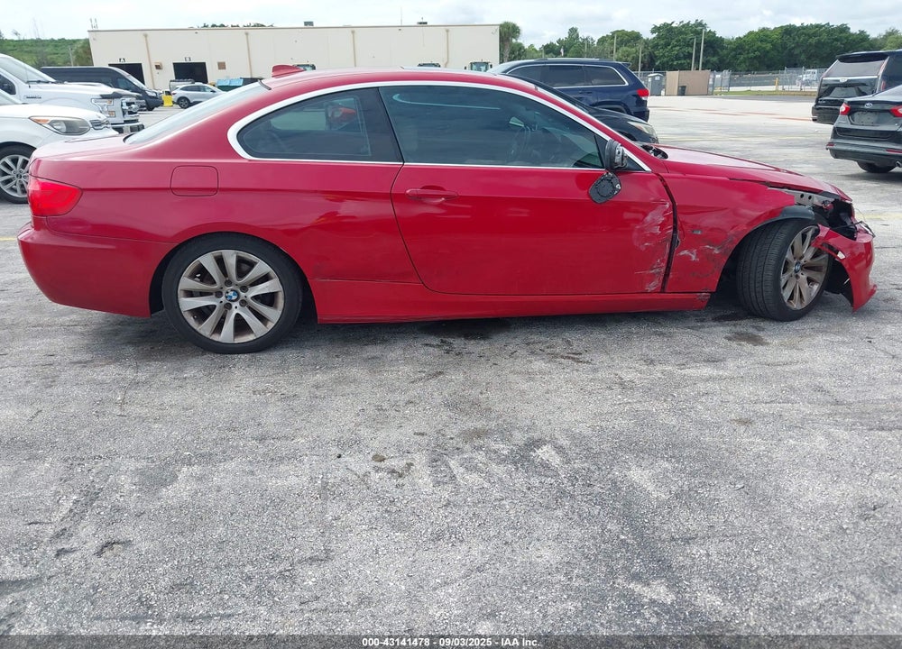 2013 BMW 3 SERIES VIN: WBAKE3C57DE772018