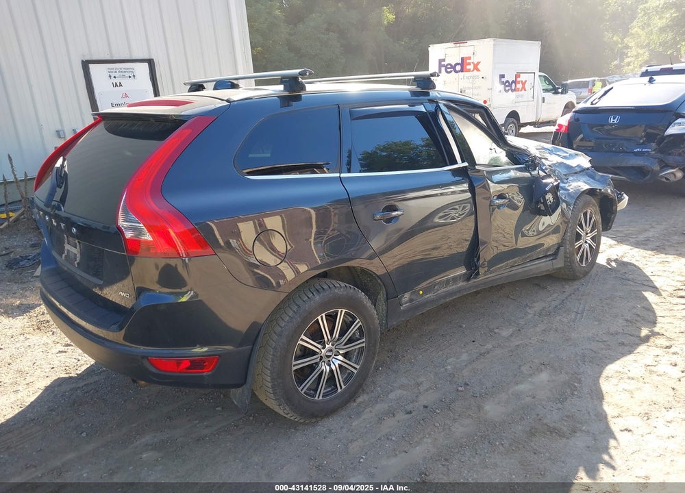 2012 VOLVO XC60 VIN: YV4940DZ9C2253456