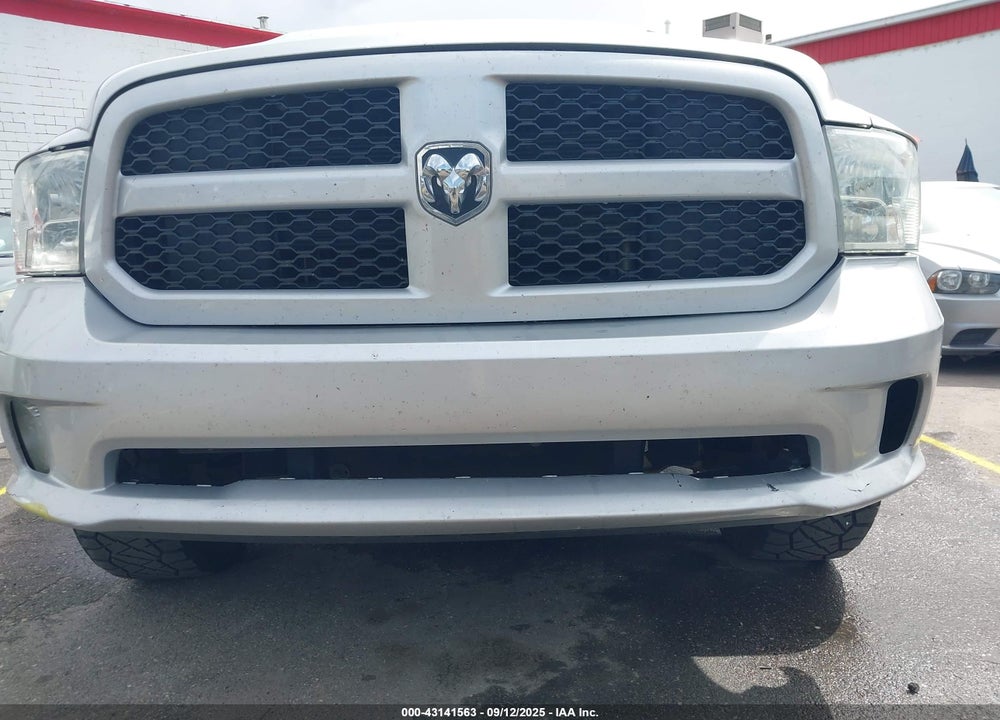 2019 RAM 1500 VIN: 1C6RR7KT4KS502487