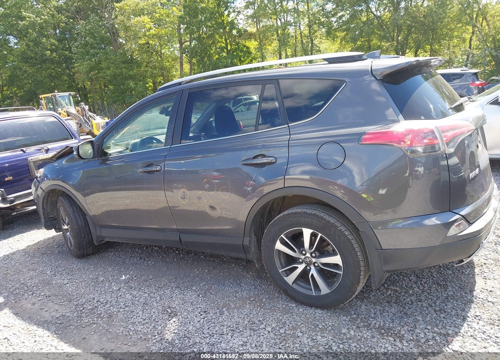 2017 TOYOTA RAV4 VIN: JTMRFREV2HJ171756