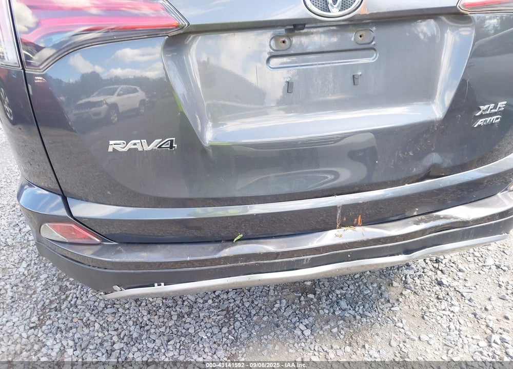 2017 TOYOTA RAV4 VIN: JTMRFREV2HJ171756