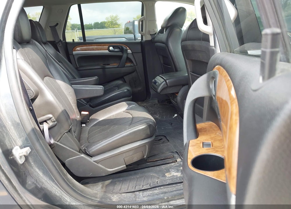 2011 BUICK ENCLAVE VIN: 5GAKVCED8BJ243111