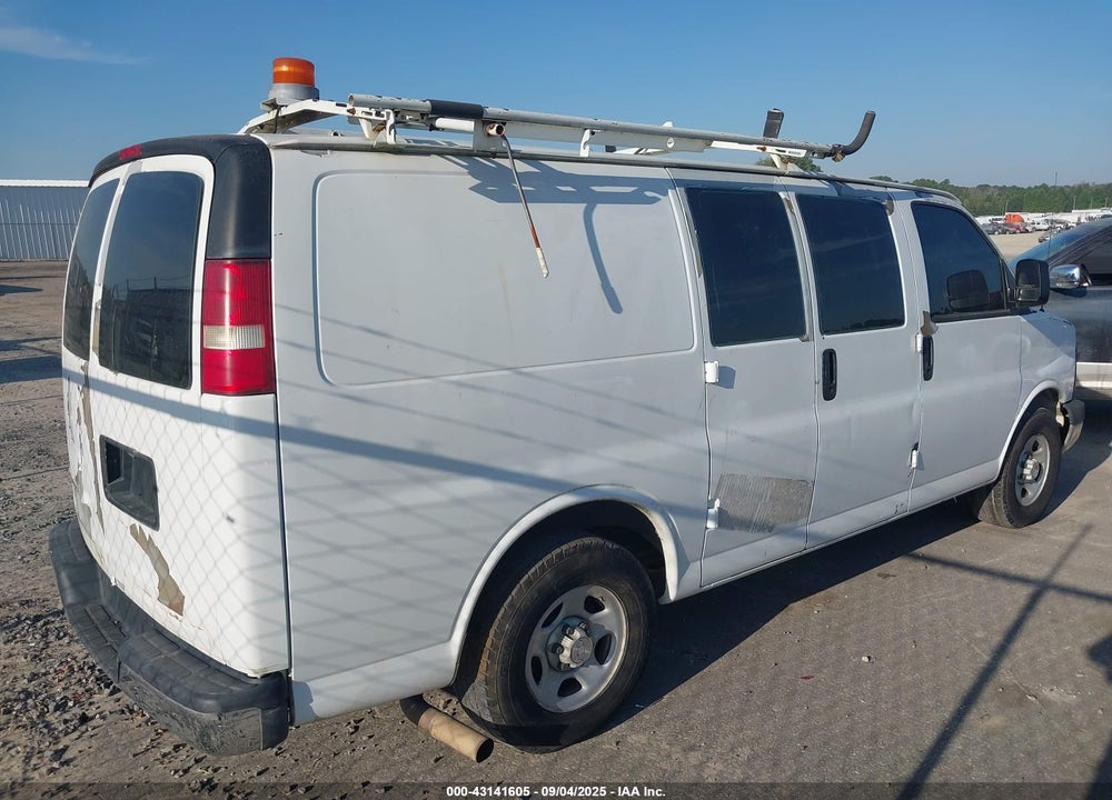 2008 CHEVROLET EXPRESS WORK VAN VIN: 1GCFG15X881225192
