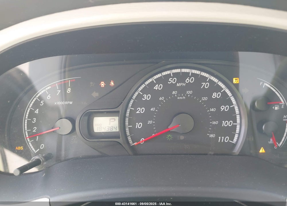 2011 TOYOTA SIENNA LE V6 VIN: 5TDKK3DC5BS004697